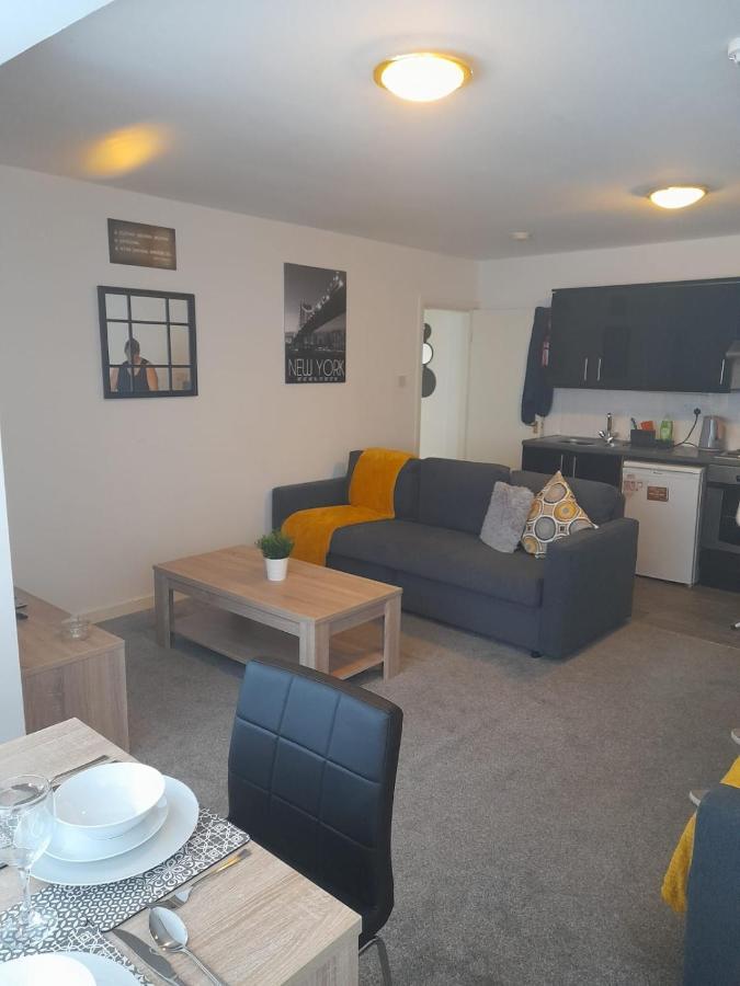Flat 4 Corner House Apartment Doncaster Exterior photo